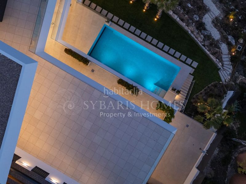 Foto 45f5ec2e-f32b-4f19-9b35-5c09a92b17c3. Xalet amb calefacció aparcament piscina a Altea la vella Altea