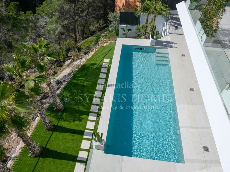 Foto 4d3e3352-cdd3-4b5e-a505-d21b638b32fe. Xalet amb calefacció aparcament piscina a Altea la vella Altea