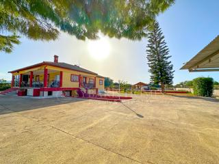 Xalet  N/a. Chalet de campo con 11310metros de parcela