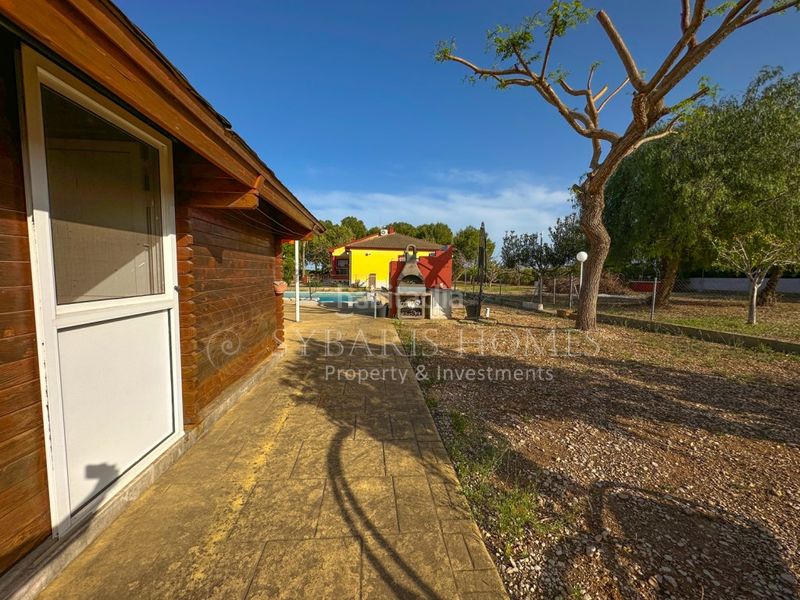 Foto 5b7fd953-e74e-49fb-8337-1b4602a7925f. Xalet amb aparcament piscina a Poblets (els)