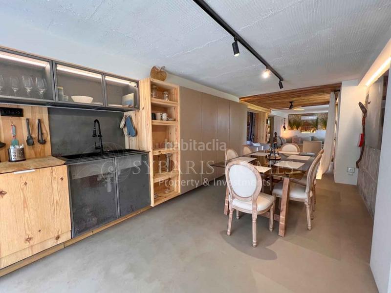Foto b36c8d8e-3de0-41ed-a9d4-8e12b9a5ecaf. Apartamento  de diseño exclusivo en primera linea en denia en Dénia