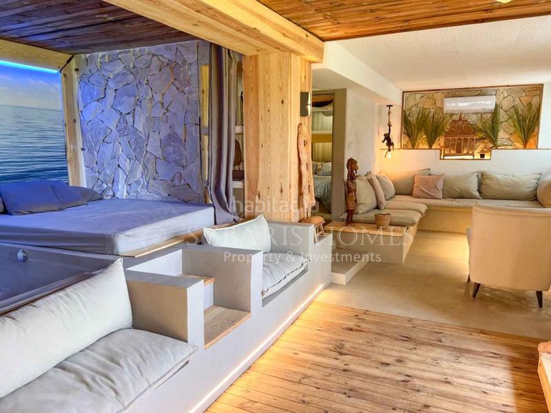 Foto b66f498f-b55a-4c56-b29a-bc00401174b0. Apartamento  de diseño exclusivo en primera linea en denia en Dénia