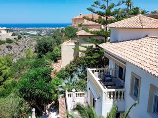 Maison à La Pedrera-Vessanes. Chalet con 3 viviendas independientes  ideal para inversión o fa