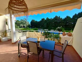 Lloguer Apartament a Camí de les bovetes al mar 21. Acogedor apartamento con 2 dormitorios terraza espacioasa y jard