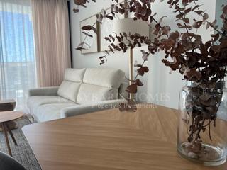 Apartament  N/a. Bajo de 3 habitaciones en primera linea
