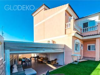 Chalet in Centro. Espectacular chalet con terraza de 200 metros