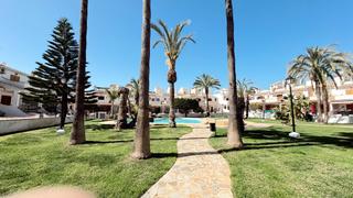 Casa en Monte Faro-Altomar II. Amplio y espectacular chalet en gran alacant ubicado a tan solo