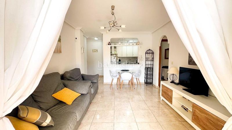 Foto 6337df7a-0c45-4d5e-8789-8ff5531b2d40. Appartement avec piscine dans Los Europeos Torrevieja