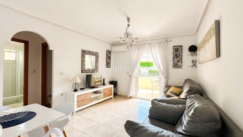 Foto 9f386efd-b046-42f1-93f2-5b6d207dbb32. Appartement avec piscine dans Los Europeos Torrevieja