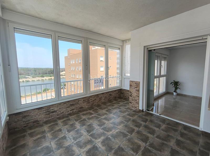 Foto 3ae15060-744c-4ee7-bd80-b59031b5bfd4. Piso oportunidad unica, espectacular piso con vistas panoramicas y piscina en Guardamar del Segura