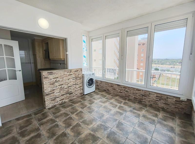 Foto 4d76c9f7-e094-4a64-99b1-cf10a9ff3a15. Piso oportunidad unica, espectacular piso con vistas panoramicas y piscina en Guardamar del Segura