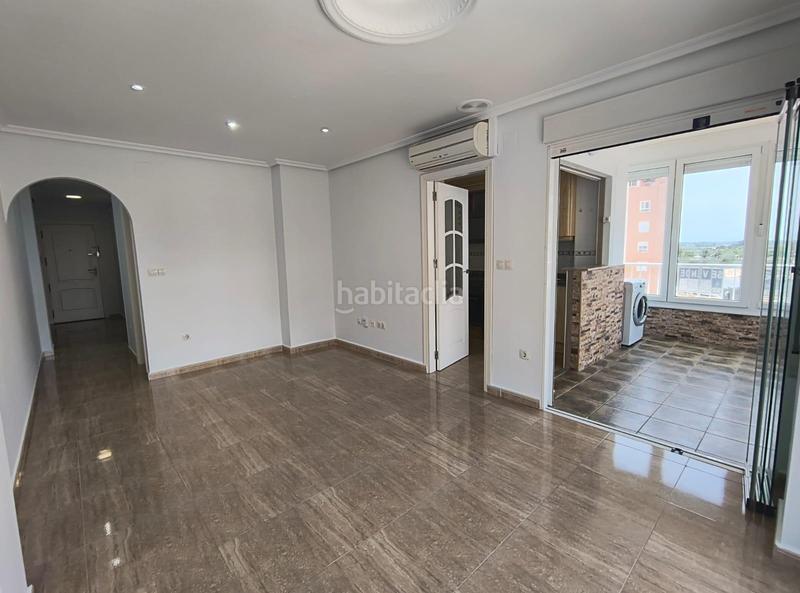 Foto c11d4fa3-9429-4a68-9b10-eef86fb6803c. Piso oportunidad unica, espectacular piso con vistas panoramicas y piscina en Guardamar del Segura