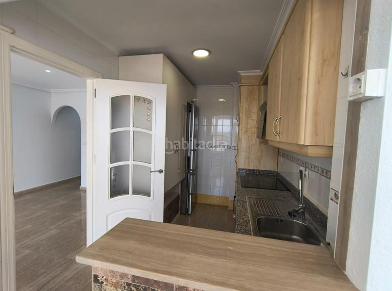 Foto d07a2357-acbe-46b9-81bb-9188c879d203. Piso oportunidad unica, espectacular piso con vistas panoramicas y piscina en Guardamar del Segura
