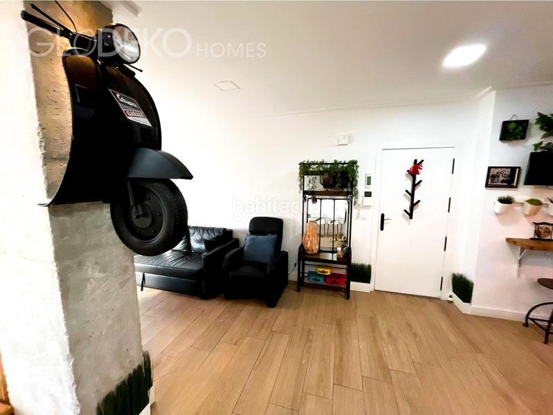 Foto 153d2c7f-e9cb-41ba-af54-37ab1826b410. Piso elegante piso, zona kelme con garaje incluido en Elche / Elx