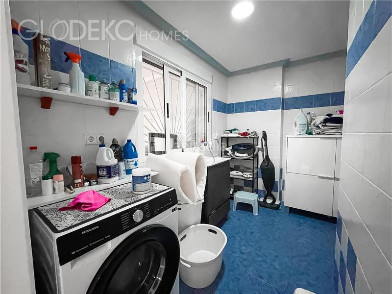 Foto 44abdffd-6210-4f7b-9e7d-e62587901357. Xalet amb calefacció aparcament piscina a Ciudad de Asís Alicante