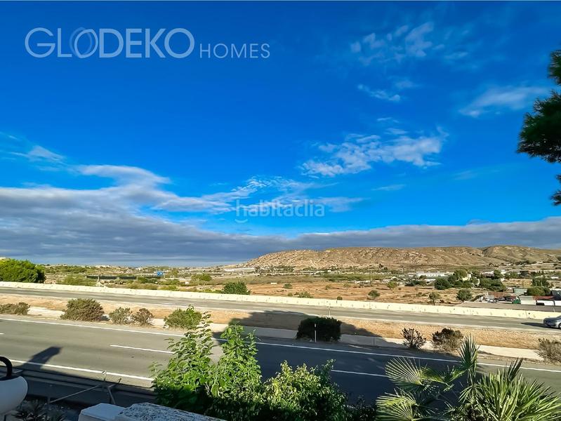 Foto 806aa72d-e254-4533-8b0b-7d9e1cd1cb58. Xalet amb calefacció aparcament piscina a Ciudad de Asís Alicante