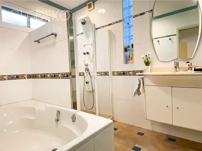 Foto f275f535-43e0-4be9-927b-a842f016bfbe. Xalet amb calefacció aparcament piscina a Ciudad de Asís Alicante