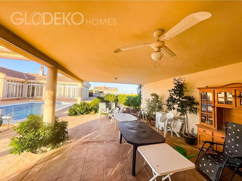 Foto 4da8d204-e81e-4dc6-8efd-028b1e9bcac1. Chalet  exclusivo con finca agrícola y piscina en daya nueva en Alicante