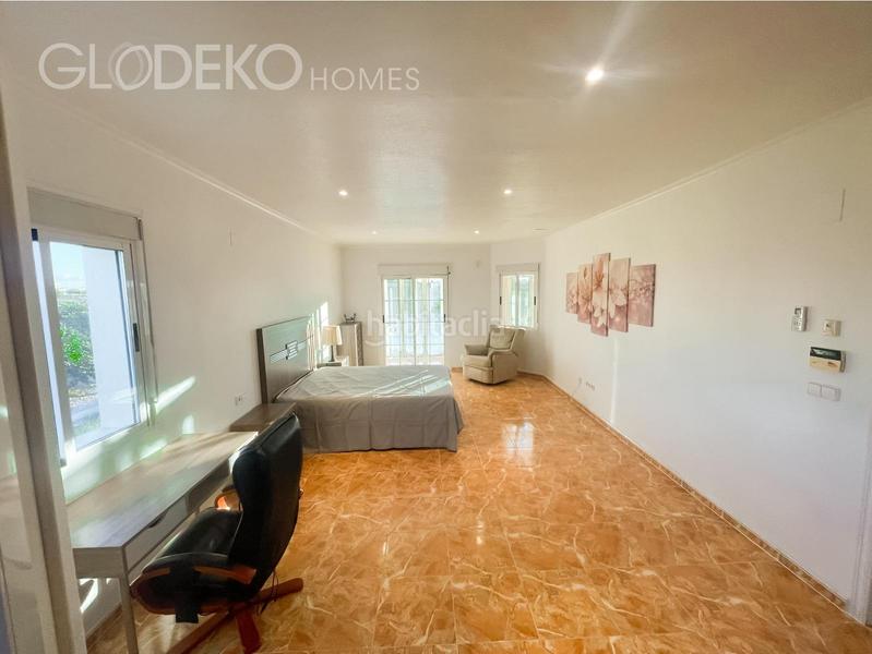 Foto 6029716f-7996-4635-a262-a907ce69041d. Chalet  exclusivo con finca agrícola y piscina en daya nueva en Alicante