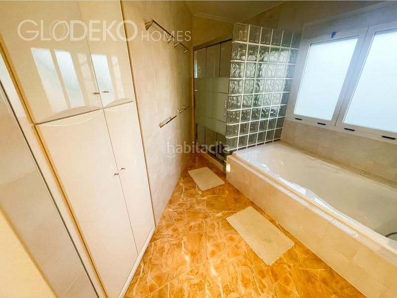 Foto 61516757-80f4-4d69-87f4-685b524c4e5e. Chalet  exclusivo con finca agrícola y piscina en daya nueva en Alicante