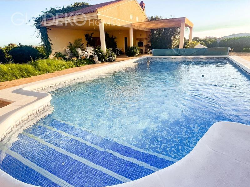 Foto a45051a7-248e-4705-889d-98994d100bd7. Chalet  exclusivo con finca agrícola y piscina en daya nueva en Alicante
