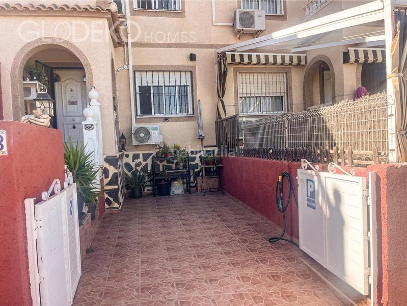 Foto b4d978fc-bf0f-4515-b047-b95b724a66ee. Chalet with parking in Monte y Mar Santa Pola