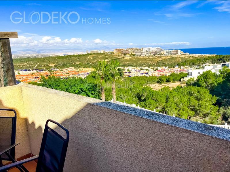 Foto c18fd63c-be64-4965-9ca3-bad223ee9eae. Chalet with parking in Monte y Mar Santa Pola