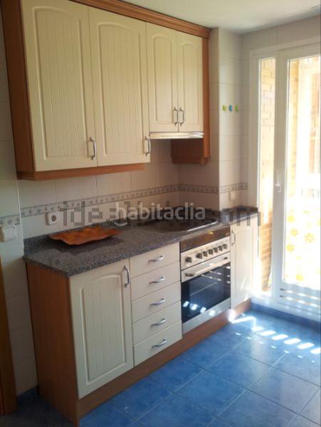 Foto 0964adc4-8d44-4e20-bfb7-05f5816e8508. Location appartement dans calle joaquín turina 8 dans Majadahonda