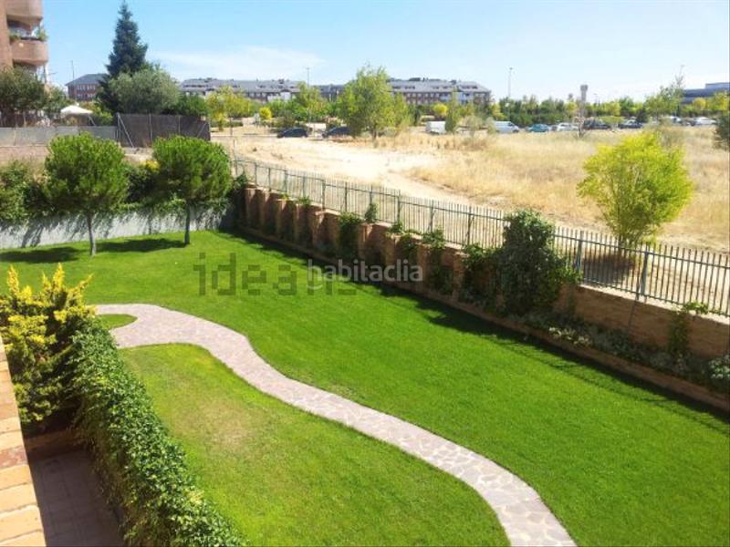 Foto f688ced1-a7ae-4641-a2dc-7b7805ee112d. Location appartement dans calle joaquín turina 8 dans Majadahonda