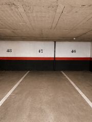 Autoparkplatz en Calle de cartagena 44. Plaza de garaje en la guindalera