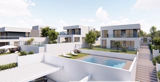 Chalet à El Castillo. Villa de lujo con jardín, piscina y parking techado en manilva