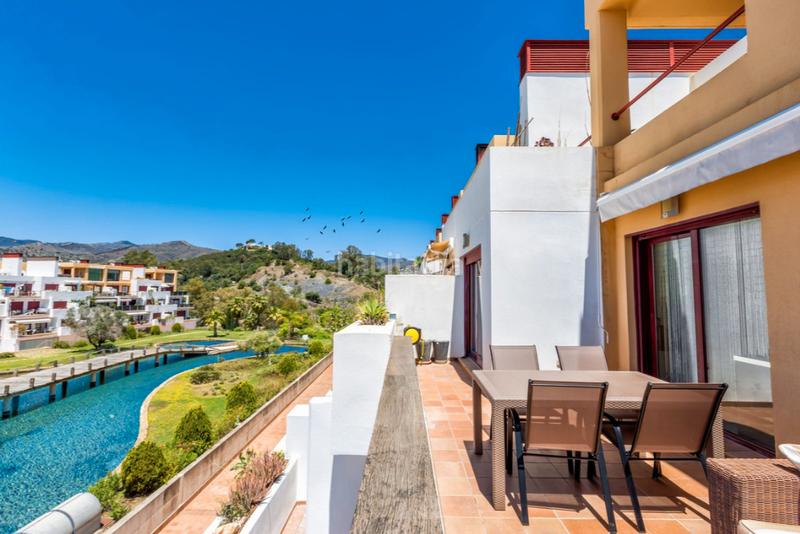 Foto 0fe258c9-0b80-4e33-a4f9-3e27f480378f. Apartamento  de lujo con vistas al mar en estepona en Benahavís