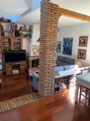 Chalet en Mijas pueblo. Villa rústica con jardín y piscina privada en mijas