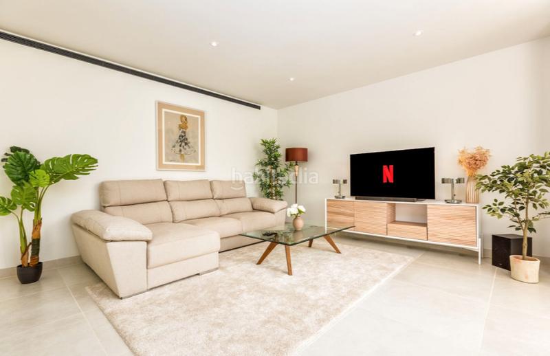 Foto da8da948-9ead-42a7-b059-bcccd3909729. Apartamento  de lujo con terraza y jardín privado en el higuerón en Fuengirola