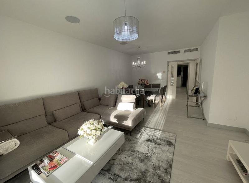 Foto 10c16661-38fa-4301-a41c-f18c5bd080c0. Apartamento  reformado con jardín privado en Benatalaya en Estepona