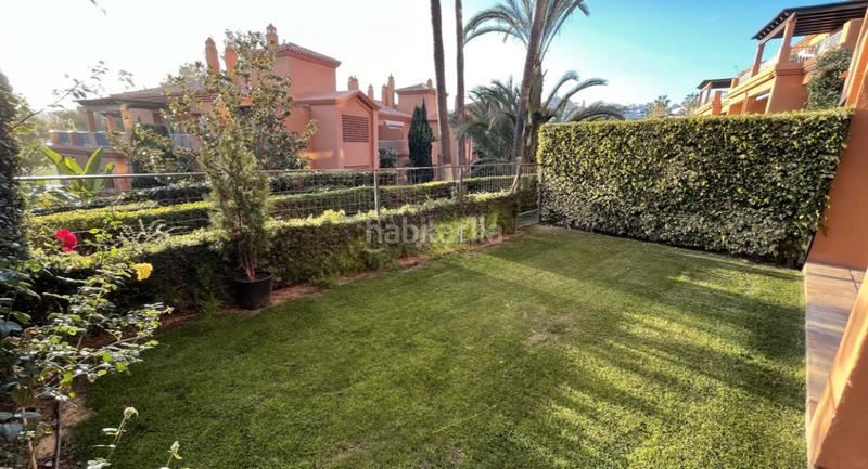 Foto 4f7288ec-5471-452b-8054-e564930ef94f. Apartamento  reformado con jardín privado en Benatalaya en Estepona
