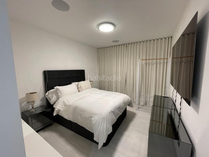 Foto 7bacd832-4765-4643-bcd4-bc17b2e0c263. Apartamento  reformado con jardín privado en Benatalaya en Estepona