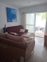 Pis a Playa de Gandía. Acogedor apartamento junto al mar con piscina y parking