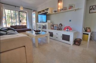 Piso en Riviera del Sol. Apartamento con vistas al mar y al golf en riviera del sol