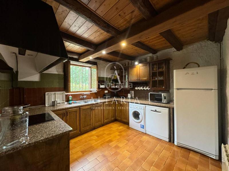 Foto c15b4764-cd16-45e4-8e55-738779be0ccc. Bauernhof mit heizung parking in Anglès