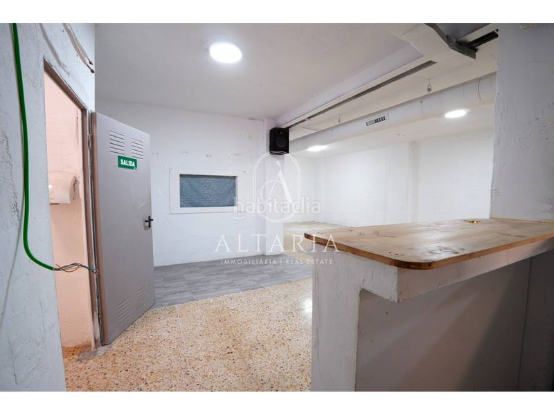 Foto 869551c5-0fd6-47ff-8354-3184730c82d2. Local comercial a Els Pins Blanes