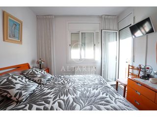 Appartement  Calle caporal fradera. Piso de 4 dormitorios cerca de la playa, en malgrat de mar
