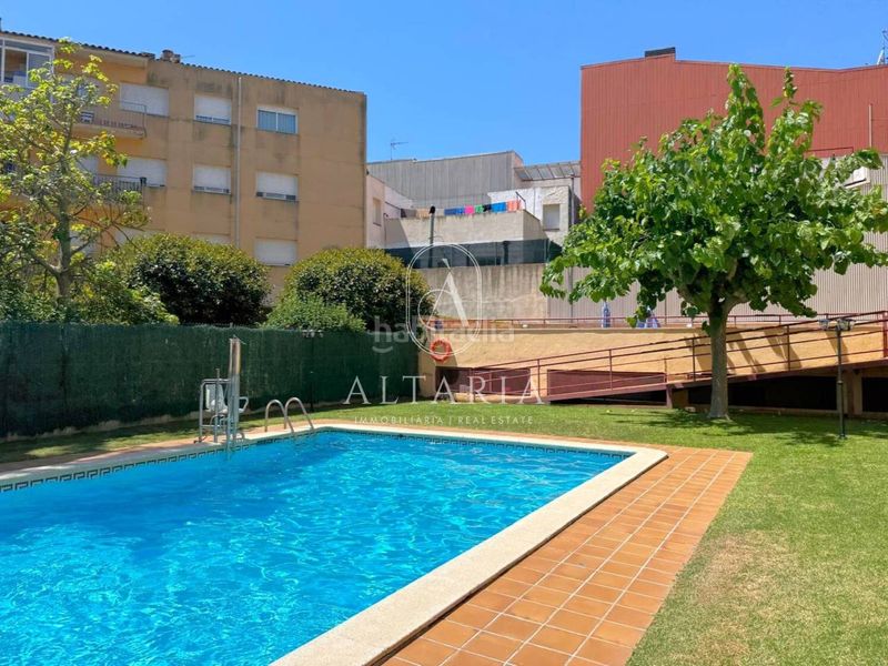 Foto 58057f6a-621e-4fa9-8124-f233f062ef55. Pis amb calefacció aparcament piscina a Poblenou Pineda de Mar