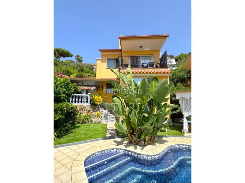 Foto 26547e7d-0f66-4191-9f9d-a09177467acc. Chalet con riscaldamento piscina in Santa Susanna