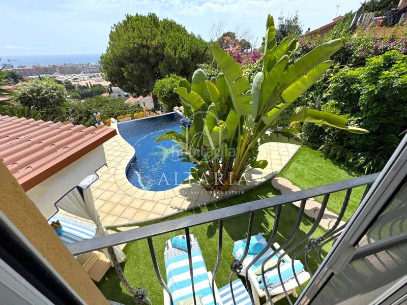 Foto 638f2076-5ad7-4698-ba0b-8d626e761c25. Chalet con riscaldamento piscina in Santa Susanna