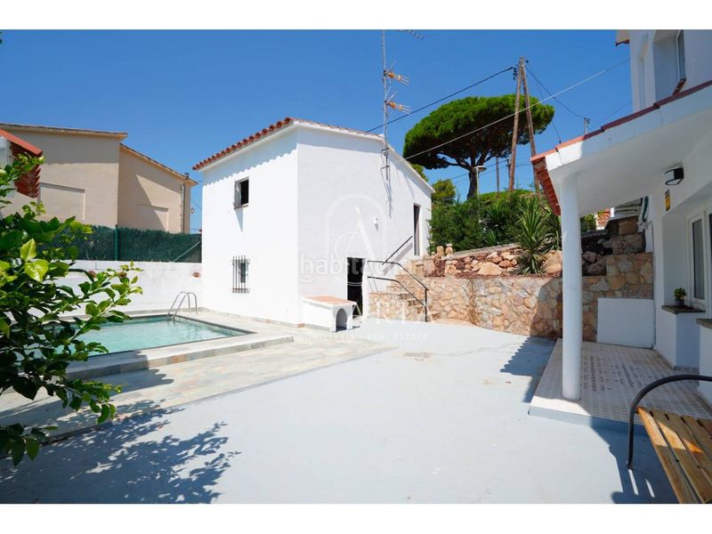 Foto 79dcedcc-6b77-4353-adb7-3dc22056bbf2. Casa amb aparcament piscina a Sant Pol Sant Feliu de Guíxols