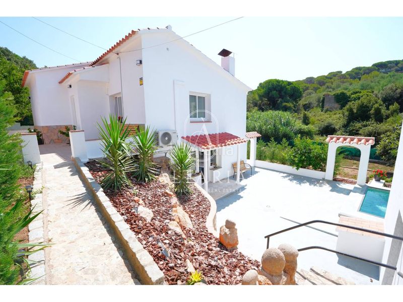 Foto 974ca2d4-70a5-4b30-b781-ed04c798d539. Casa amb aparcament piscina a Sant Pol Sant Feliu de Guíxols