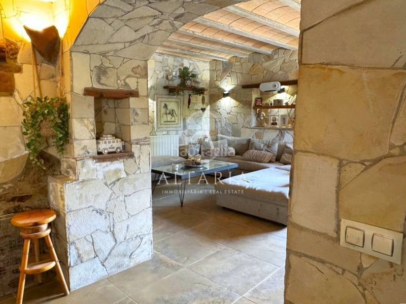 Foto edda2e0d-fbb7-422c-bc66-ce9b934dfa99. Casa amb aparcament piscina a Sant Pere Tordera