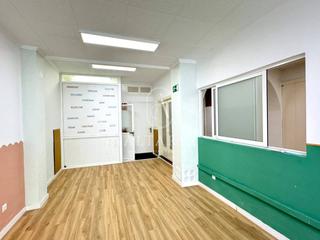 Alquiler Oficina  Sant pere. Local comercial de 100m2, zona centro, malgrat de mar
