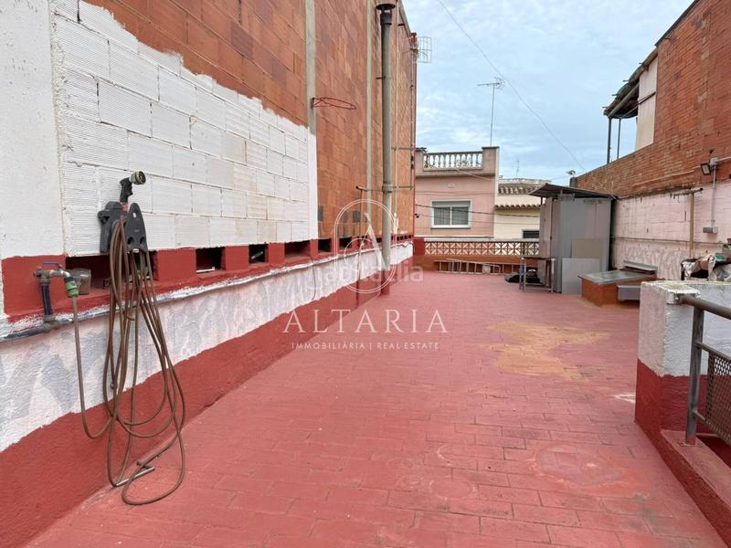 Foto d9faf8f0-ab3e-42a6-b764-778d8975d107. Casa in Malgrat de Mar